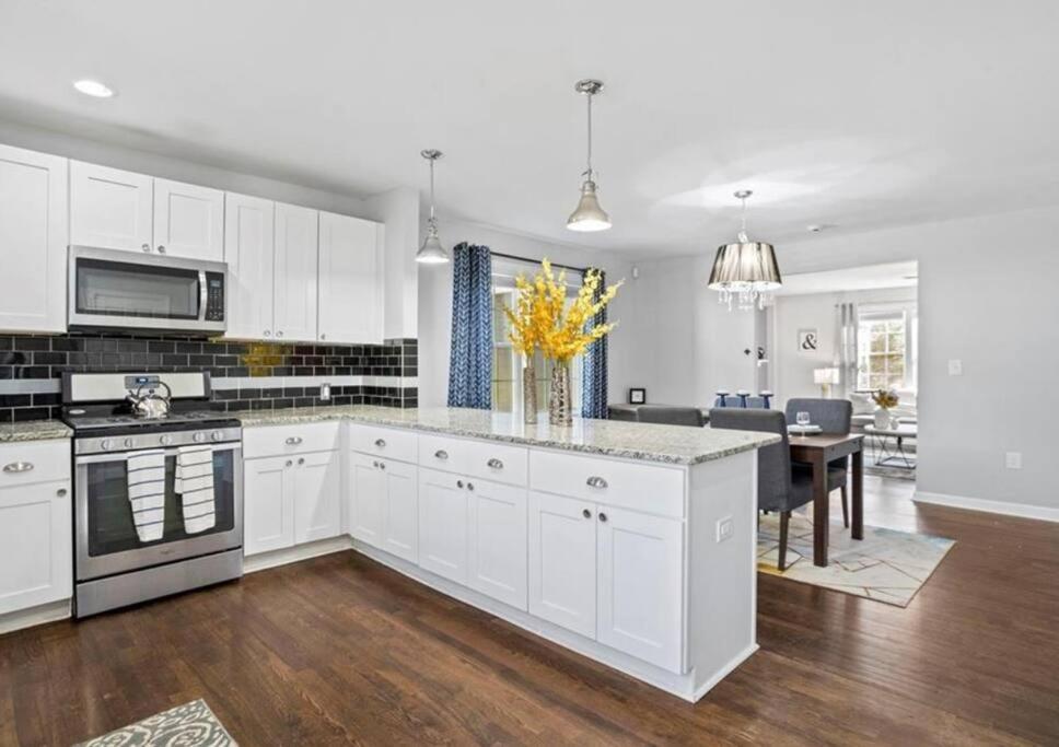 Modern 3Bd Cottage Home W/Private Hottub Atlanta Exterior foto